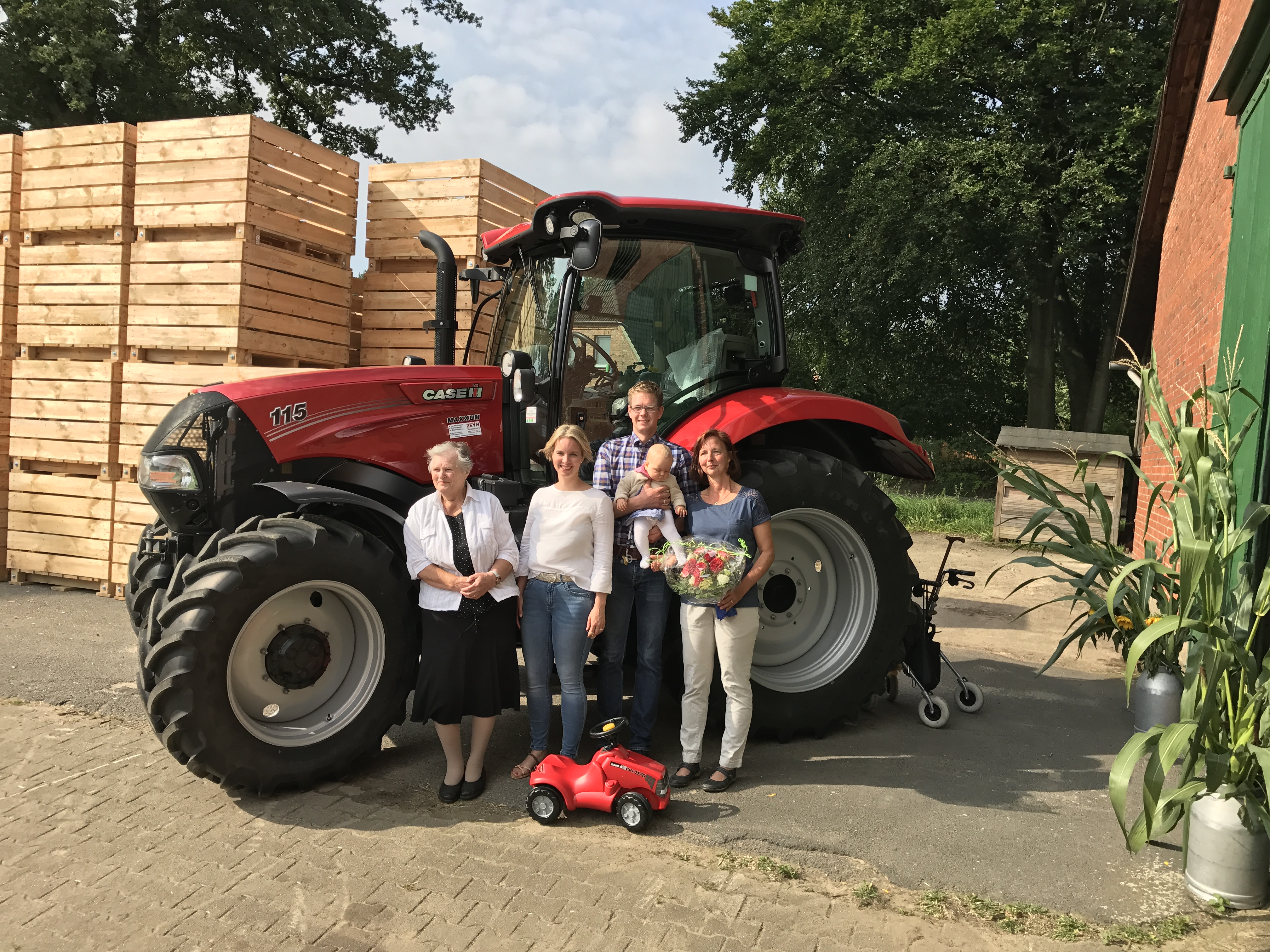 Übergabe Case IH Schlepper in Scharnbeck bei Lüneburg